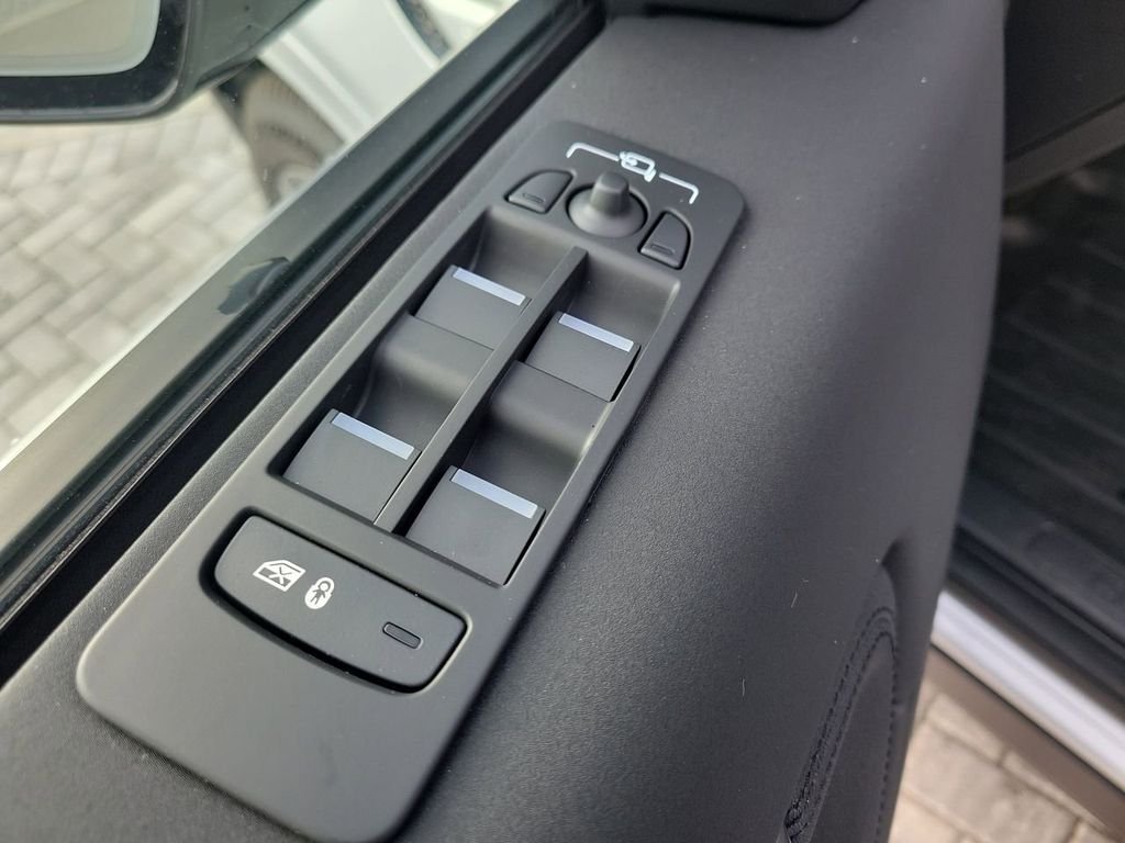 2025 Land Rover Discovery Sport S - Photo 24