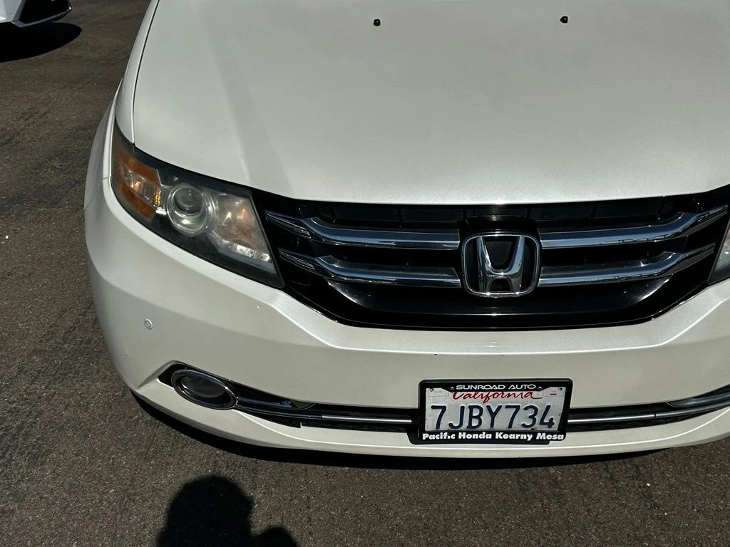 Used 2015 White Honda Touring image 5