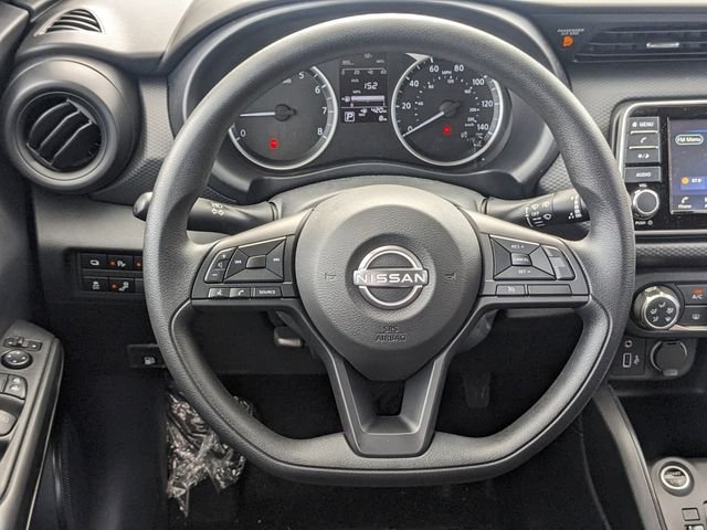 2025 Nissan KICKS PLAY Base - Photo 10
