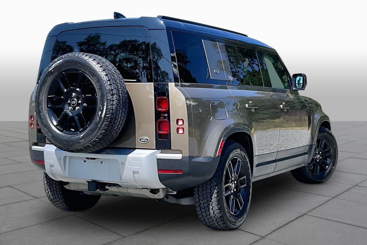 Used 2020 Gondwana Stone Metallic Land Rover HSE image 13