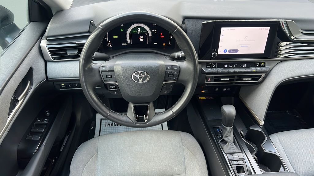 Used 2025  Toyota LE image 11