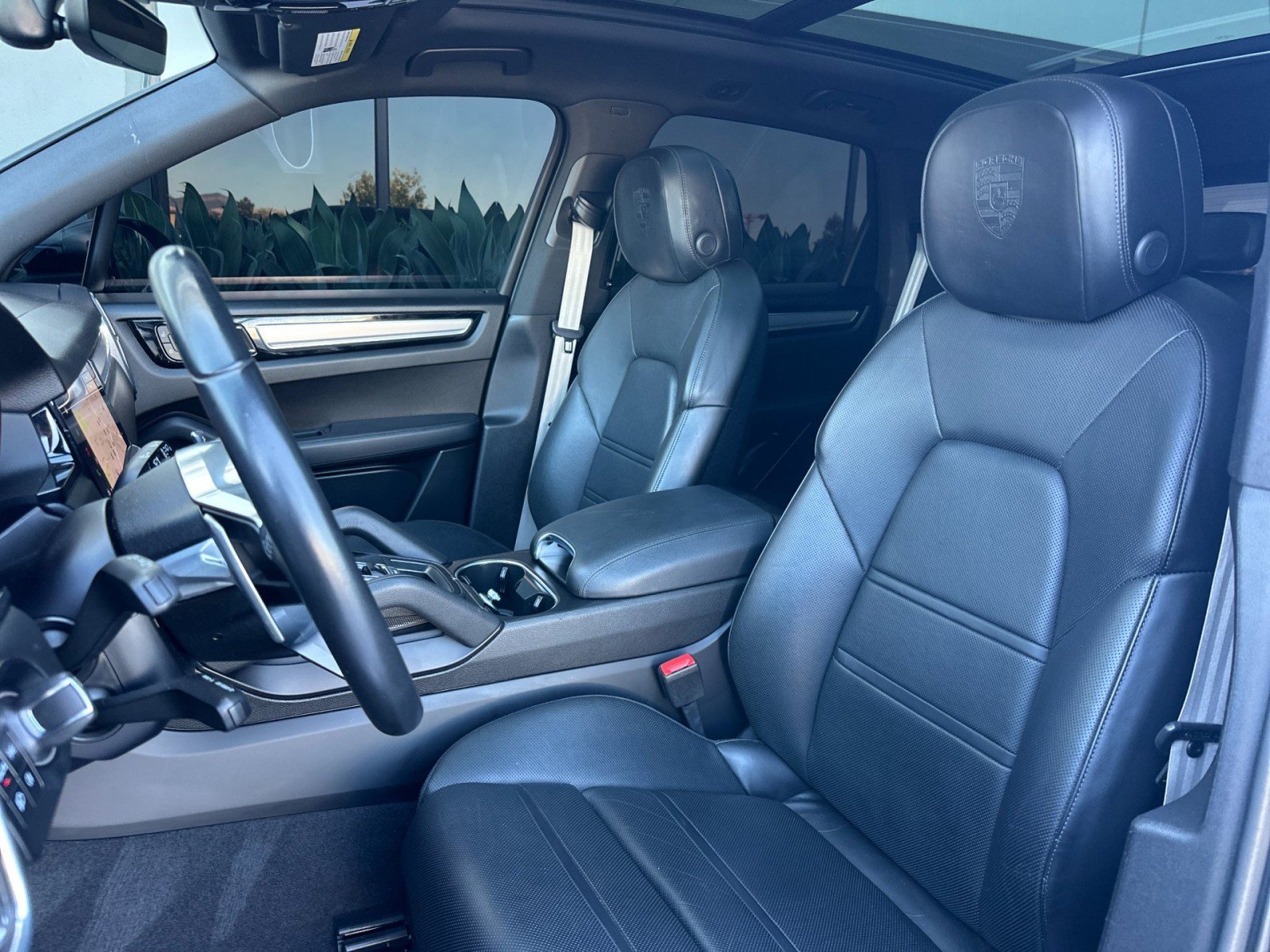 Used 2023 Black Porsche Cayenne (AWD) image 5