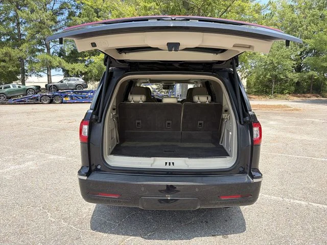 Used 2019 Black Lincoln Reserve image 26