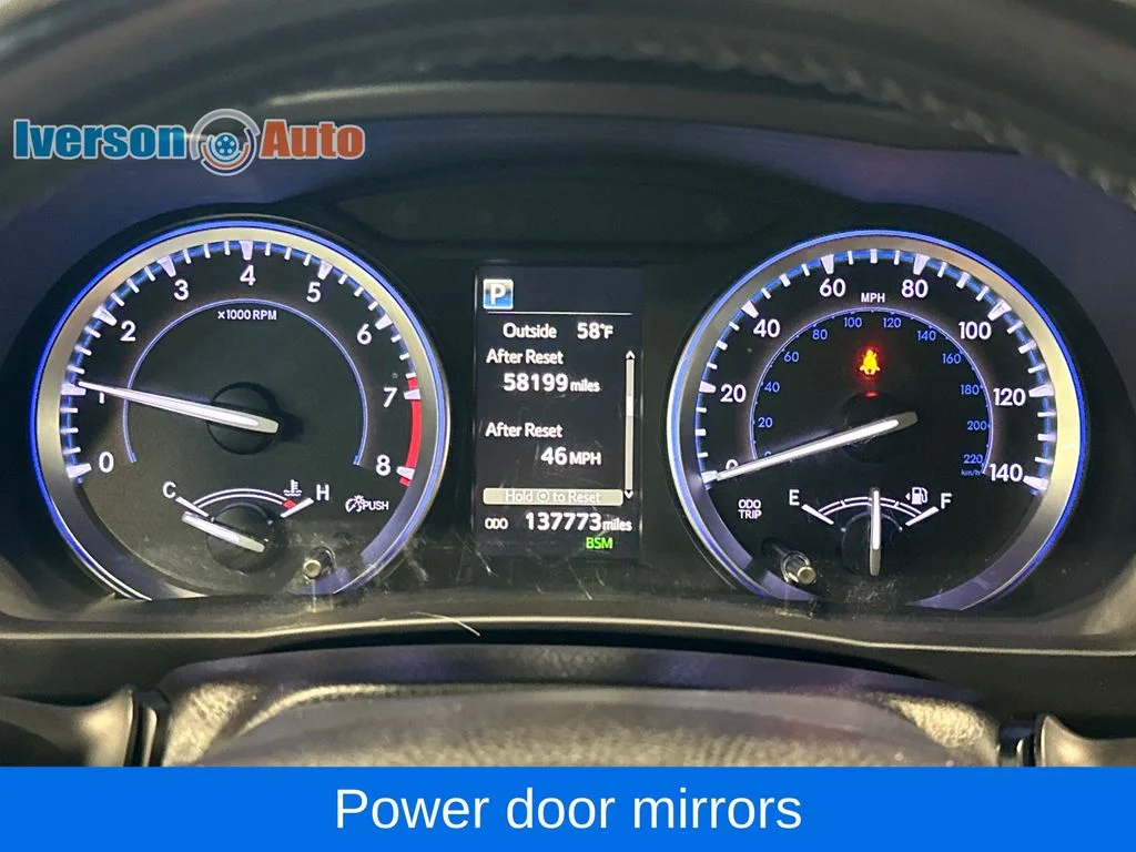 Used 2018 Gray Toyota XLE image 20