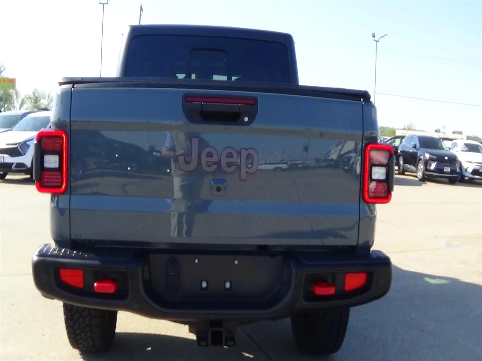 Used 2024 Anvil Clear Coat (pds) Jeep Rubicon image 7