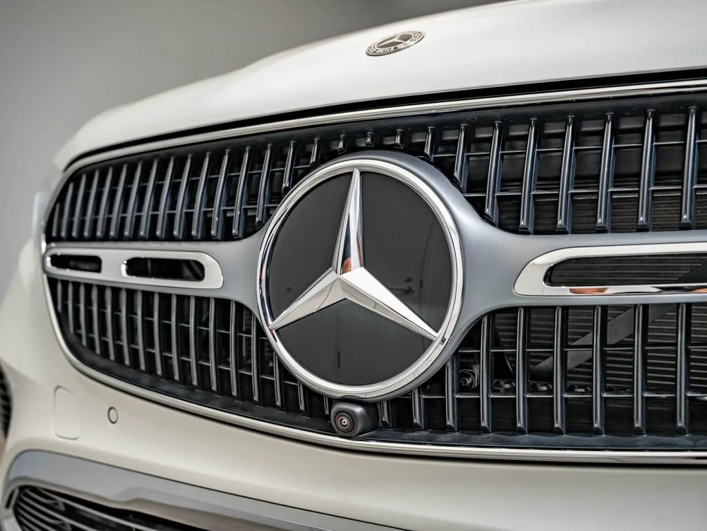 New 2027 Polar White Mercedes-Benz GLC 300 image 12
