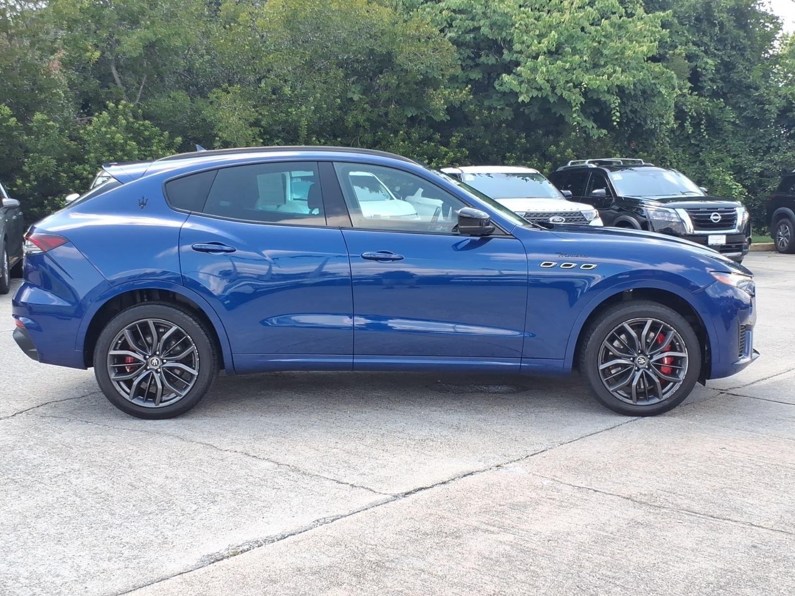 Used 2022 Blu Emozione Metallic Maserati Modena image 6