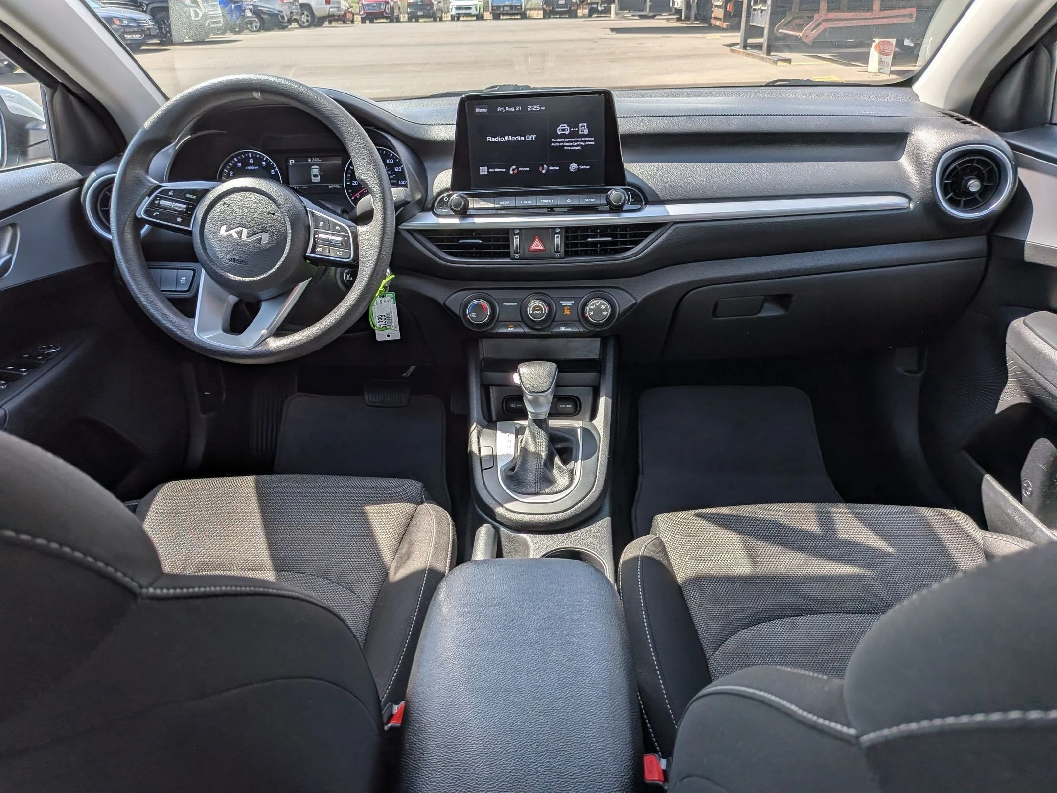 Used 2023 Snow White Pearl Kia LXS image 25