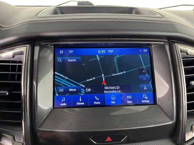 Used 2019 White Ford Lariat image 26
