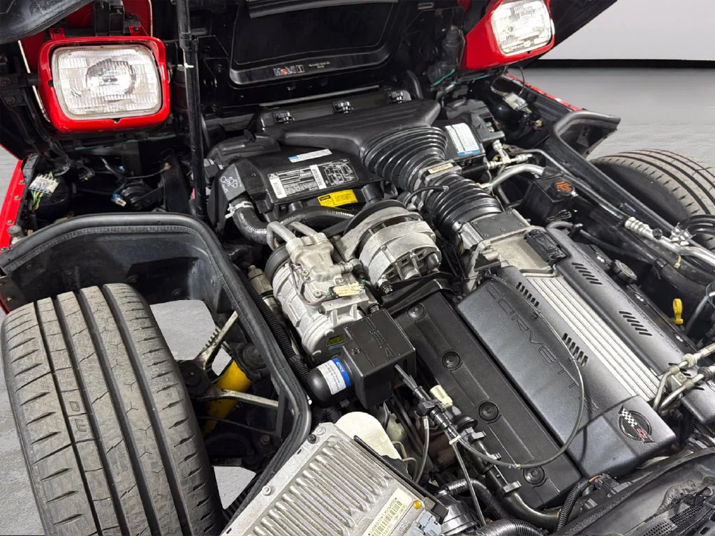 Used 1995  Chevrolet 2dr Convertible image 33