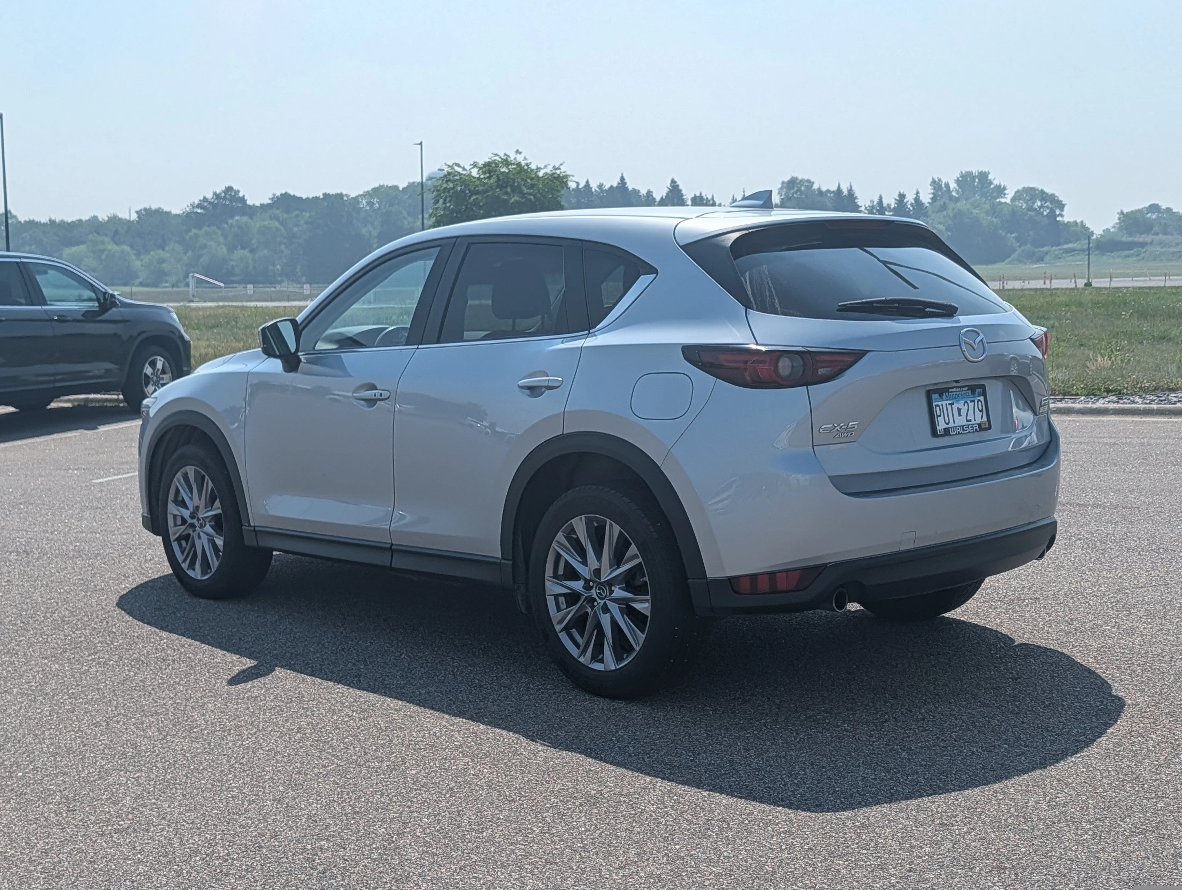 Used 2019 Sonic Silver Metallic Mazda Grand Touring image 3