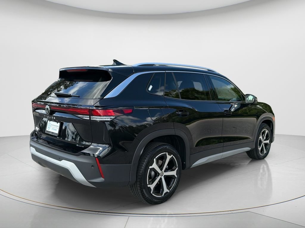New 2026 Deep Black Pearl Volkswagen 2.0T SE image 5