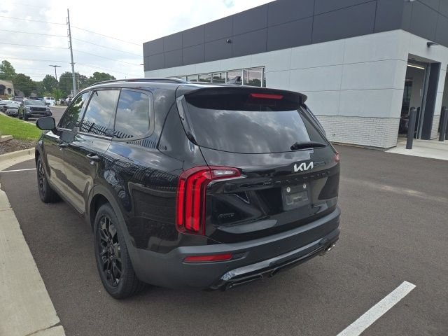 Used 2022 Black Kia SX image 5