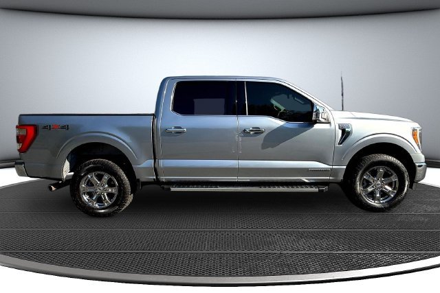 Used 2023 Silver Ford Lariat image 4