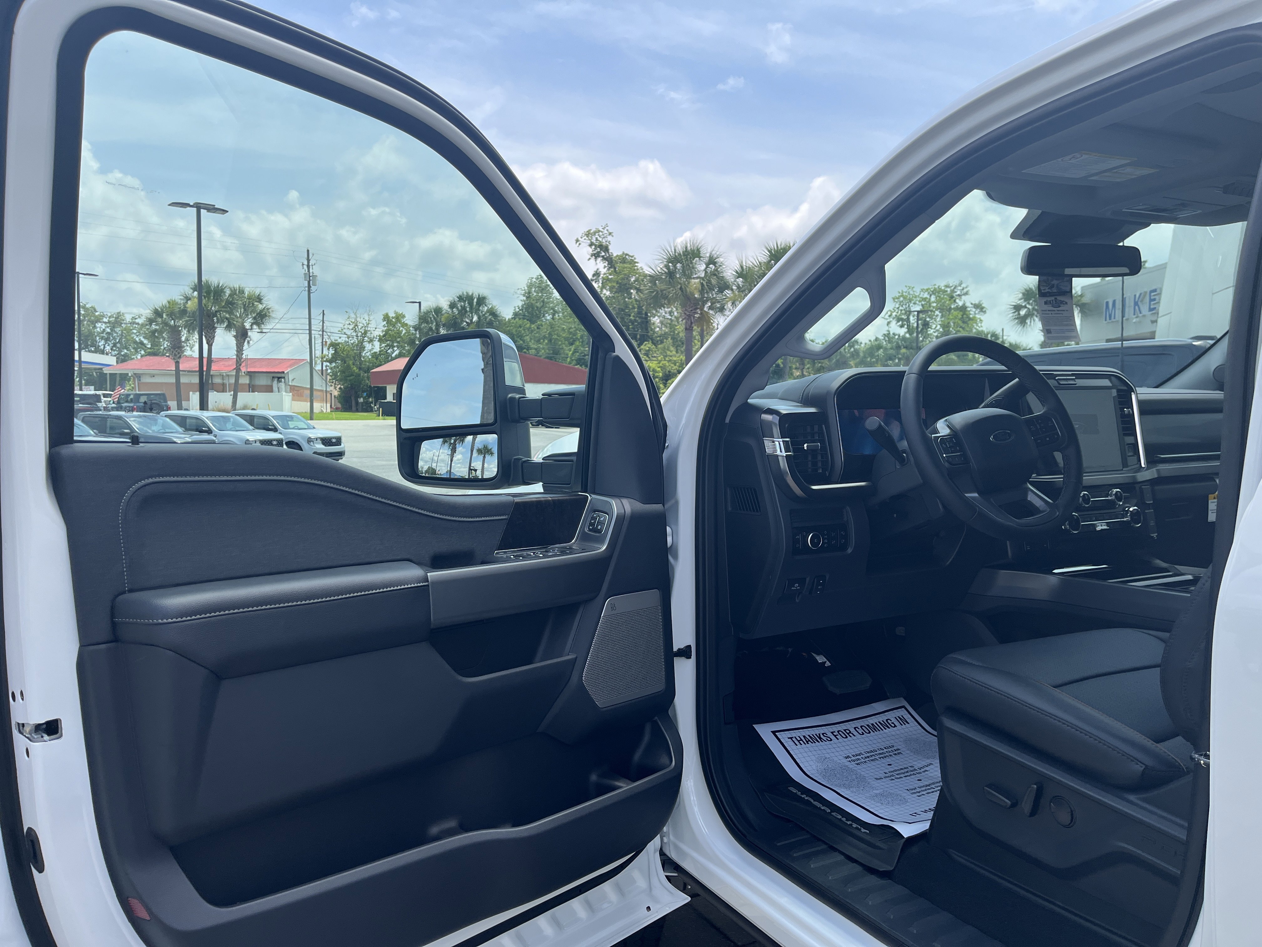 New 2026 Star White Metallic Tri-Coat Ford F-350® Lariat® image 14