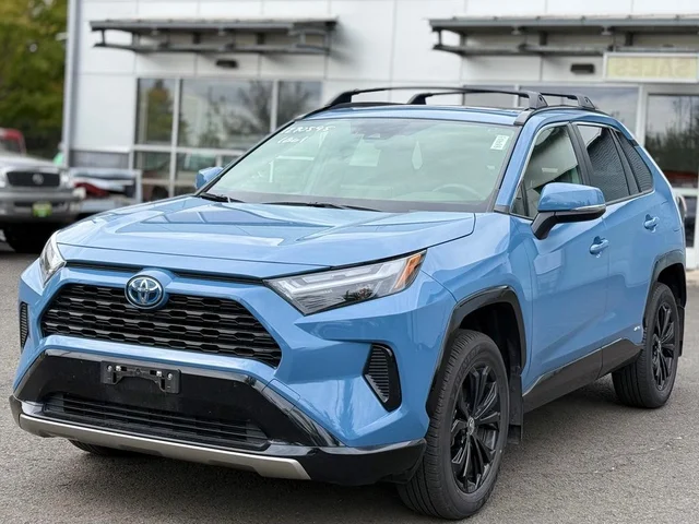 2024 Toyota RAV4 Hybrid SE