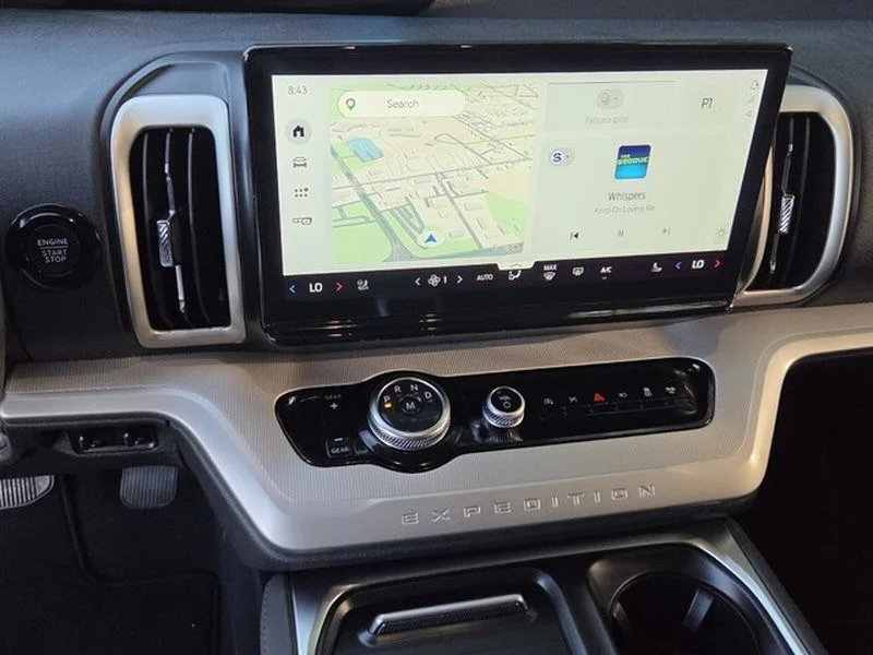 Certified Used 2025 Oxford White Ford Active image 19