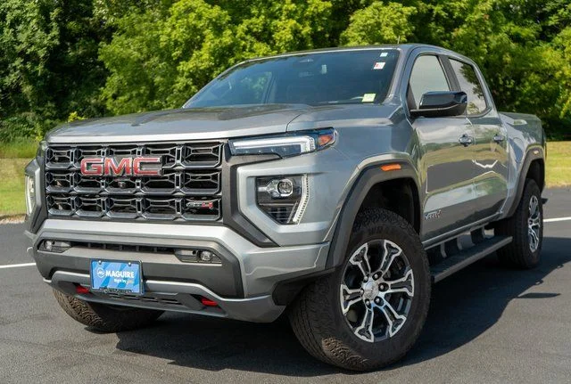 2024 GMC Canyon AT4