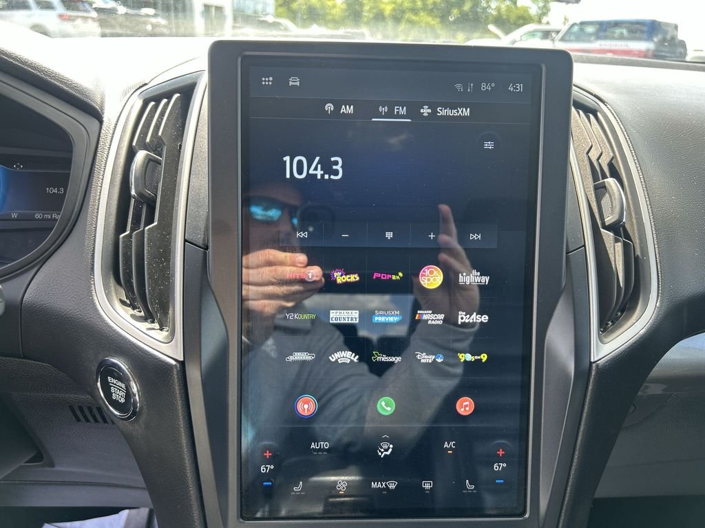 Used 2023 Gray Ford SEL image 22