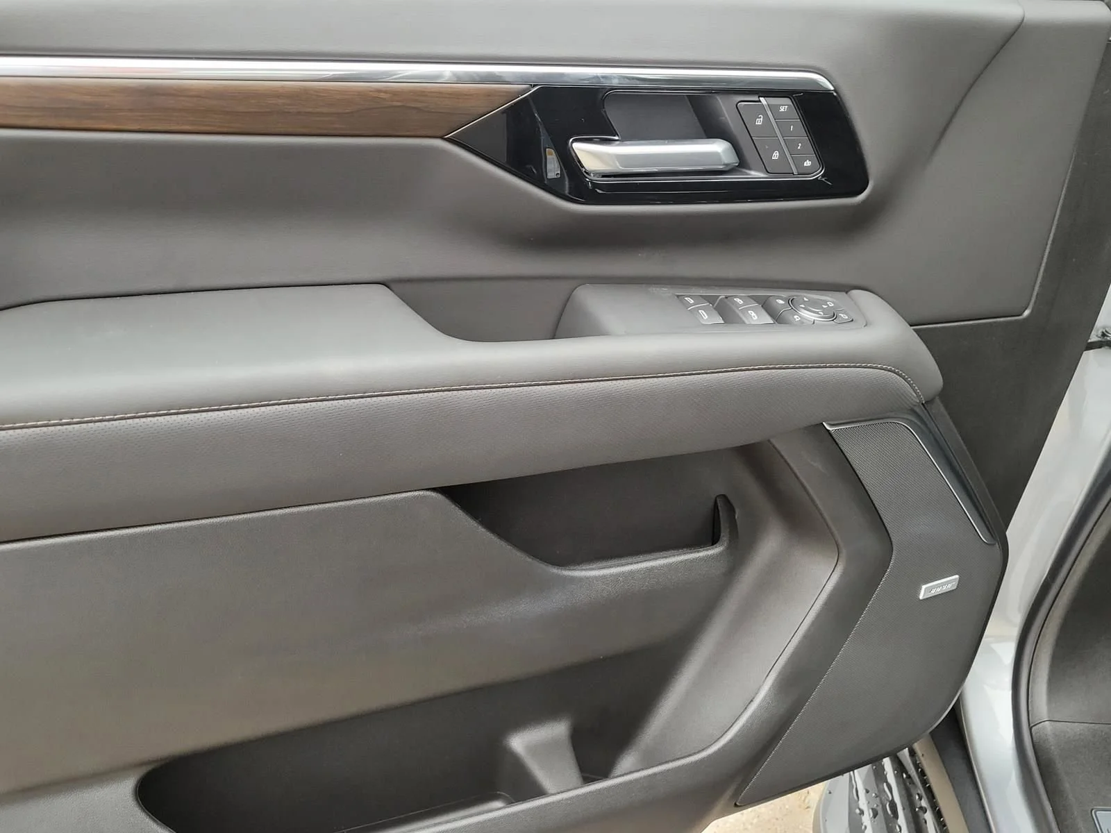 New 2026 Sterling Gray Metallic Chevrolet High Country image 15