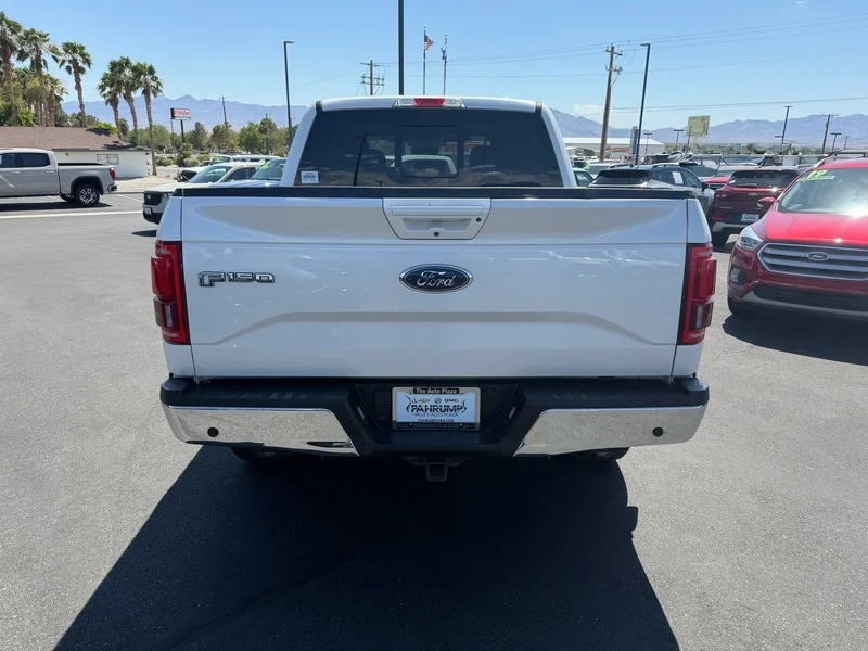 Used 2017 White Platinum Me Ford XL image 4
