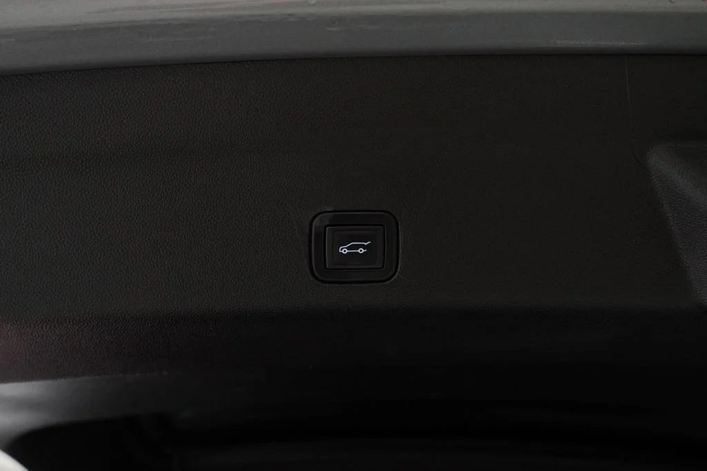 Used 2023 Sterling Gray Metallic Chevrolet High Country image 28