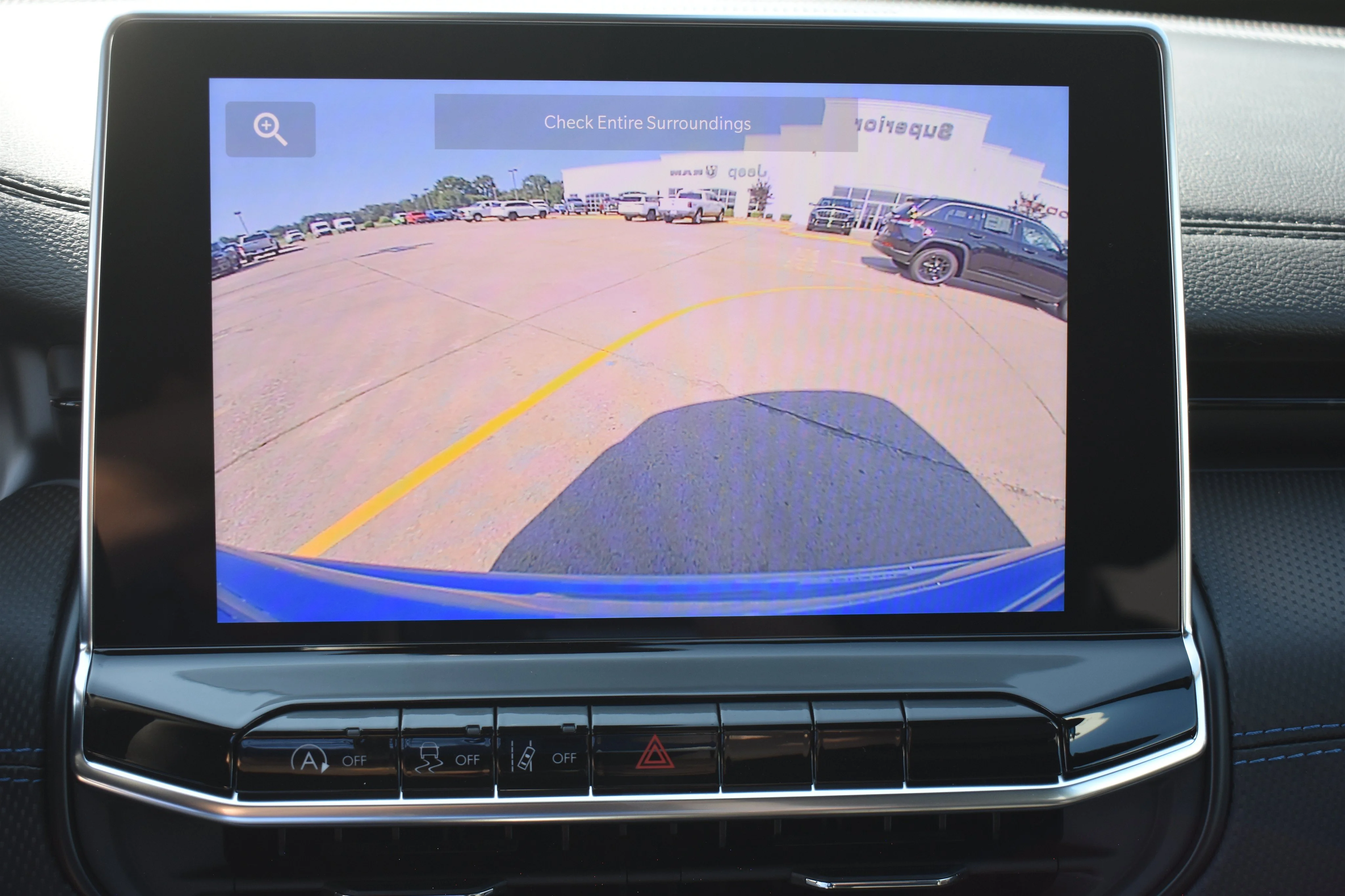 New 2026 Hydro Blue Pearlcoat Jeep Latitude Altitude image 23
