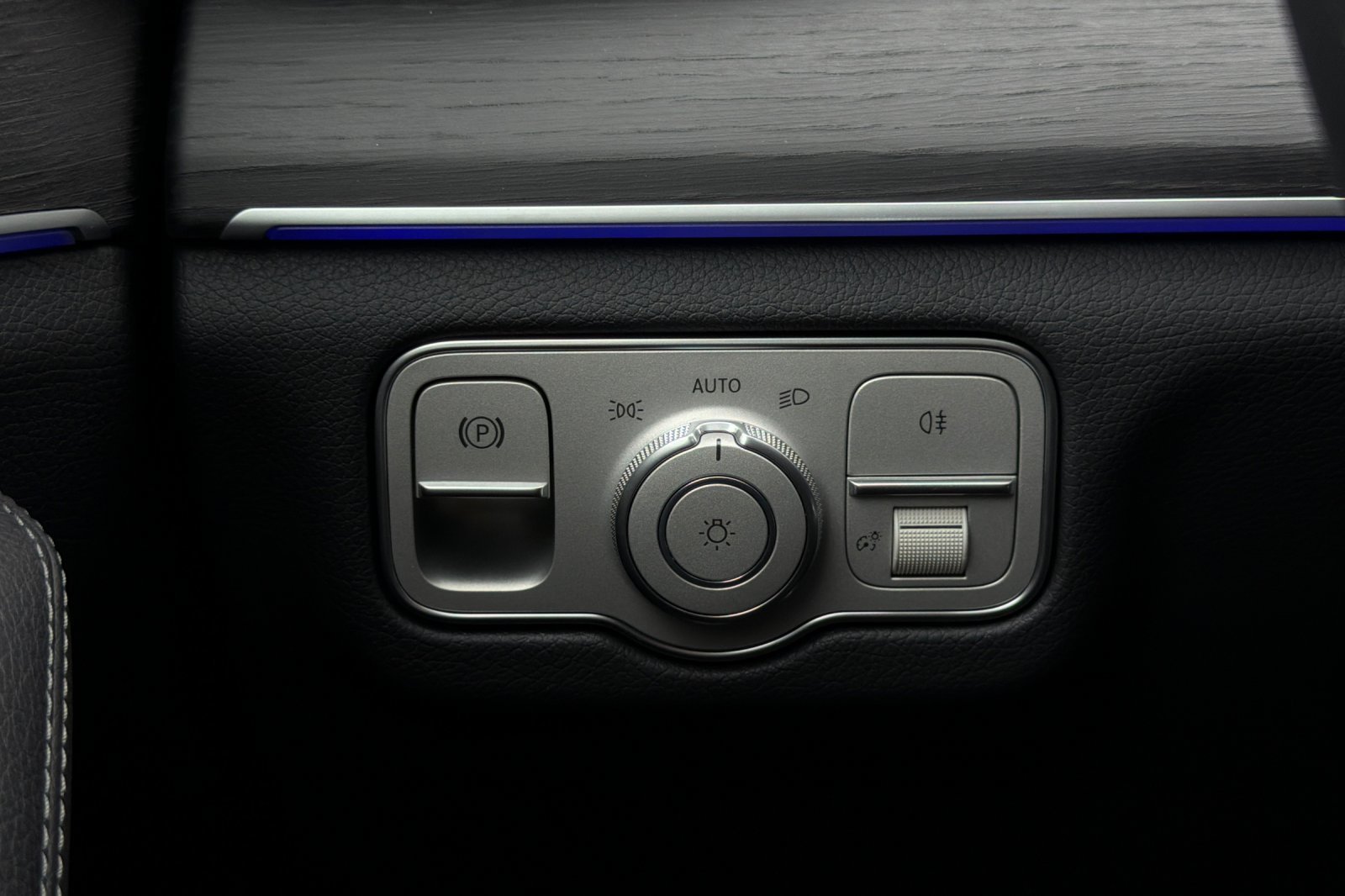New 2026 MANUFAKTUR Alpine Grey Mercedes-Benz GLS 450 image 31