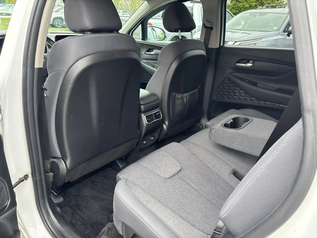 Used 2023 White Hyundai SEL image 16