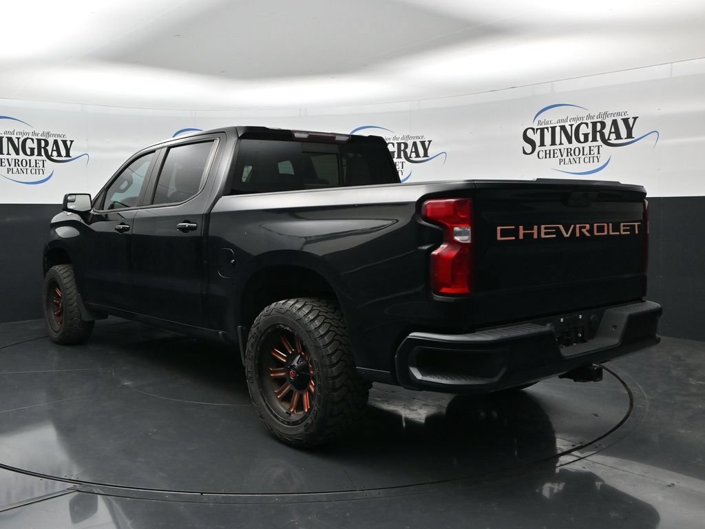 Used 2019 BLACK Chevrolet RST image 5