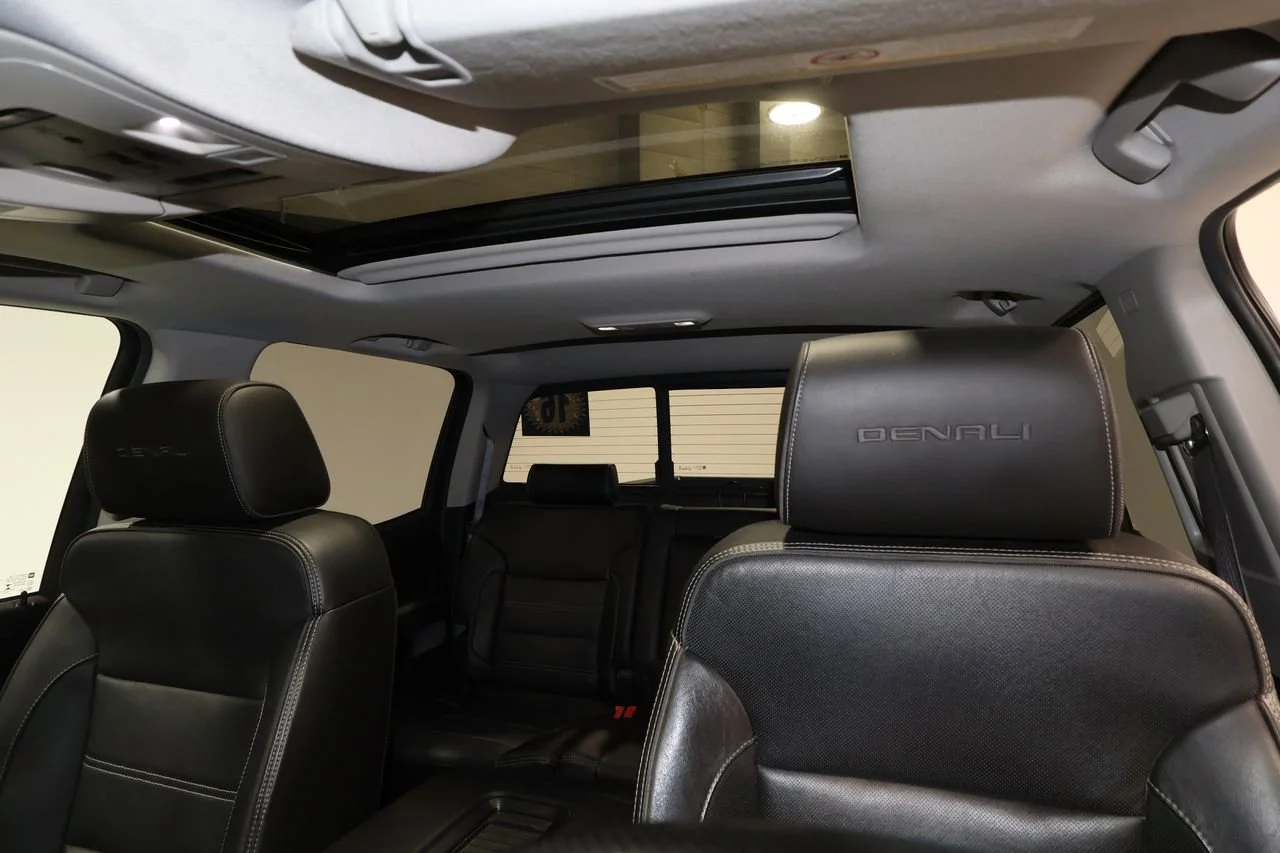 Used 2016 SUMMIT WHITE GMC Denali image 11