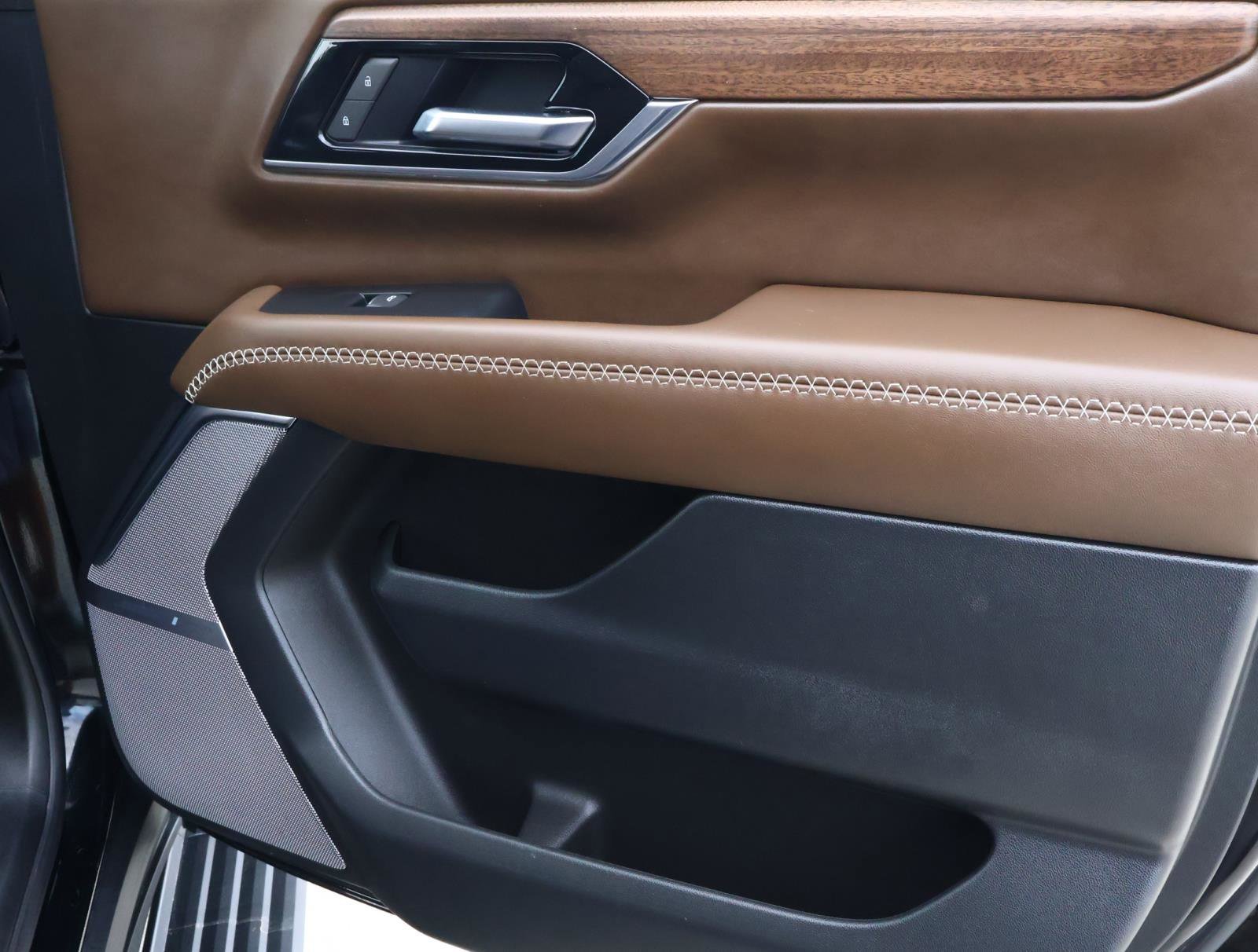 2025 GMC Yukon XL Denali Ultimate - Photo 21