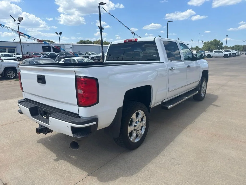 Used 2019 White Chevrolet LTZ image 37