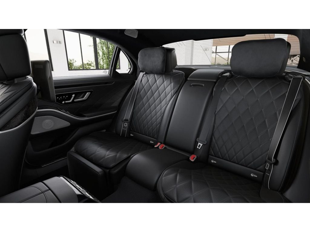Used 2024 Moonlight White Mercedes-Benz  image 5