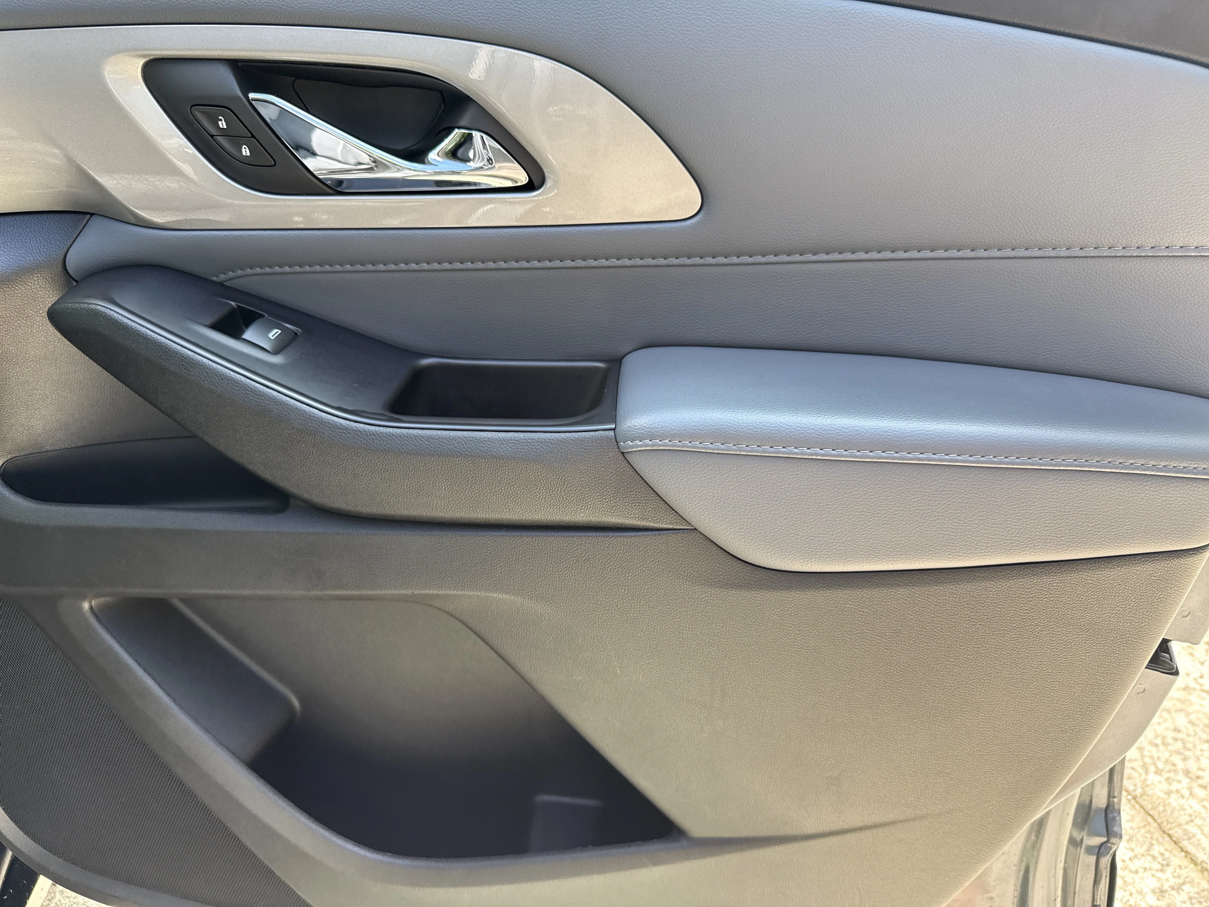 Used 2020 Satin Steel Metallic Chevrolet LT Leather image 14