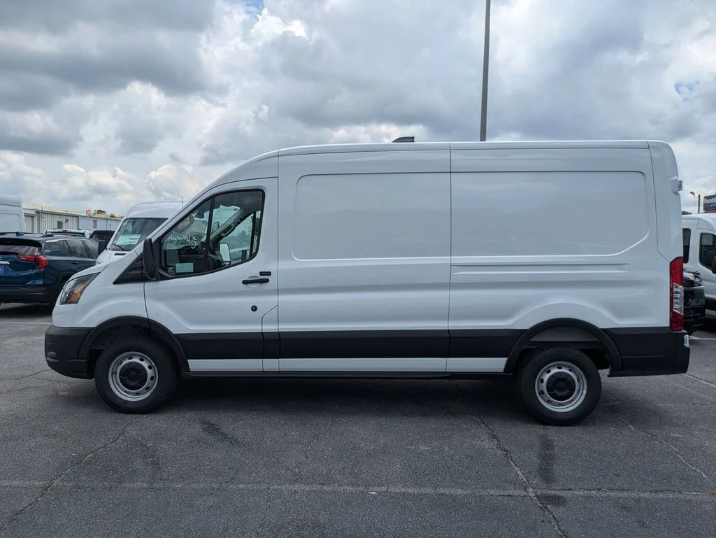 New 2026 Oxford White Ford Base image 7