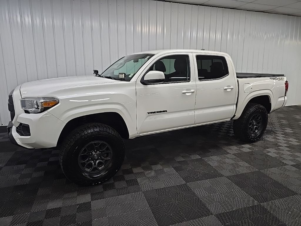 Used 2022 White Toyota SR image 6
