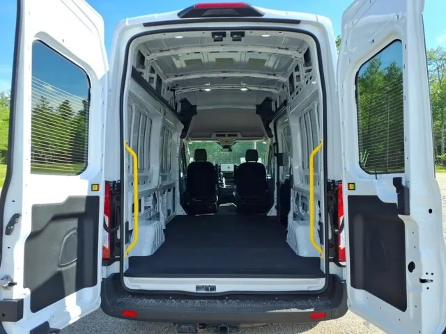 New 2026 Oxford White Ford Base image 28