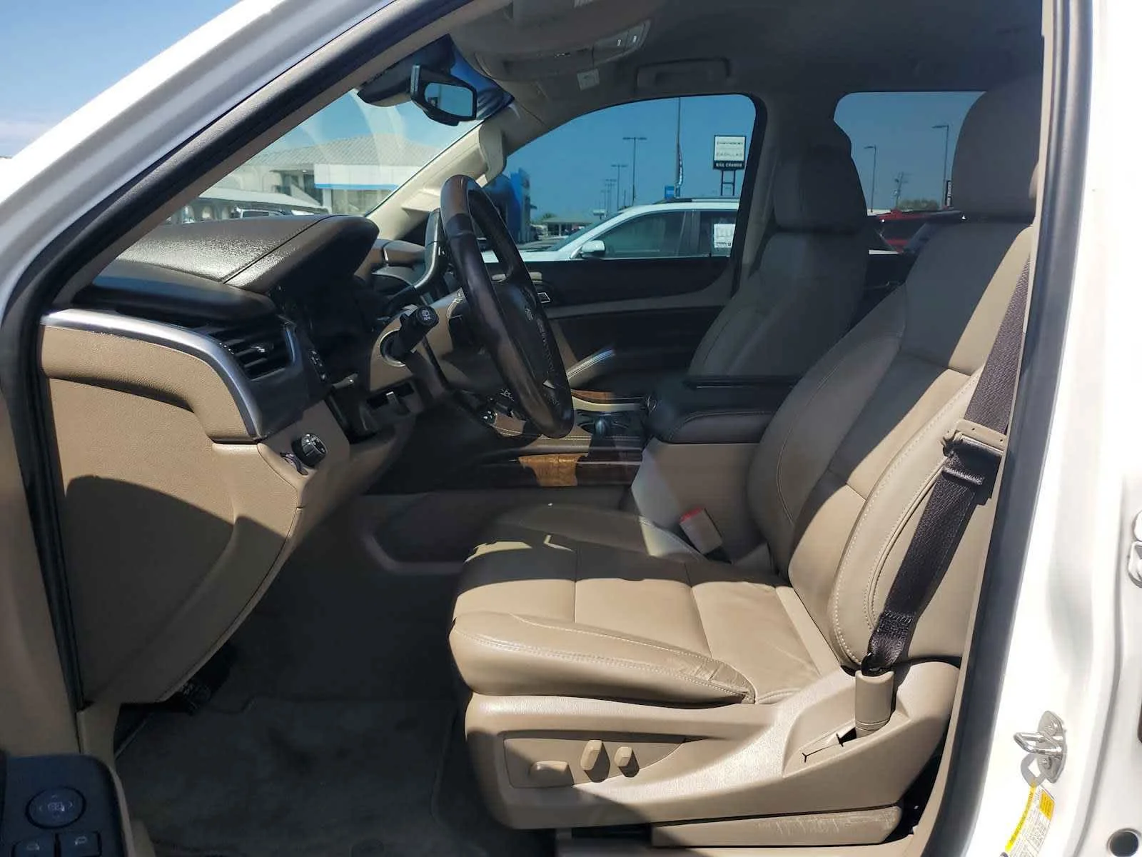 Used 2019 SUMMIT WHITE Chevrolet LT image 15