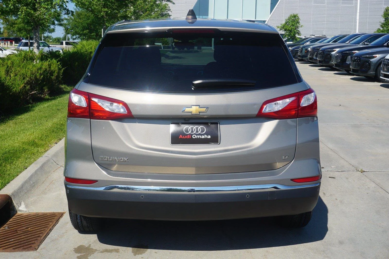 Used 2018 BEIGE Chevrolet LT image 4
