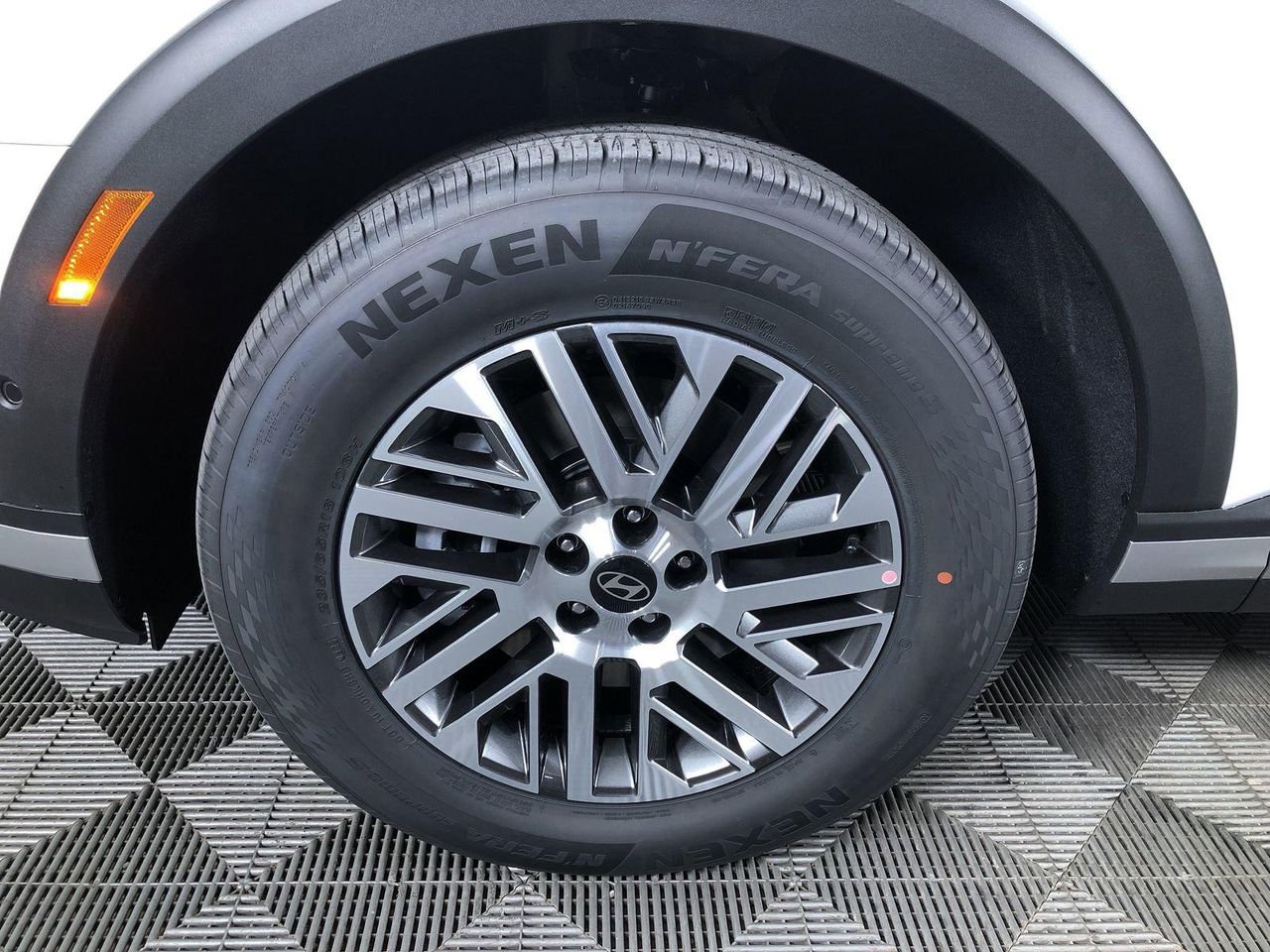New 2026 Creamy White Pearl Hyundai SEL Premium AWD image 9