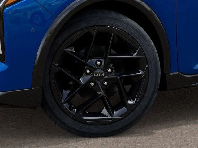 2025 Kia K4 GT-Line Turbo - Photo 9