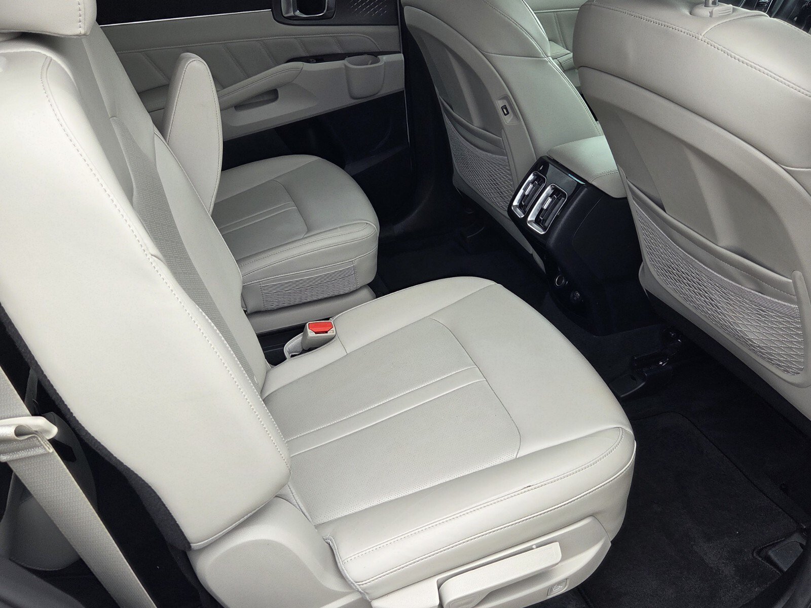 Used 2023 Glacial White Pearl Kia SX image 9