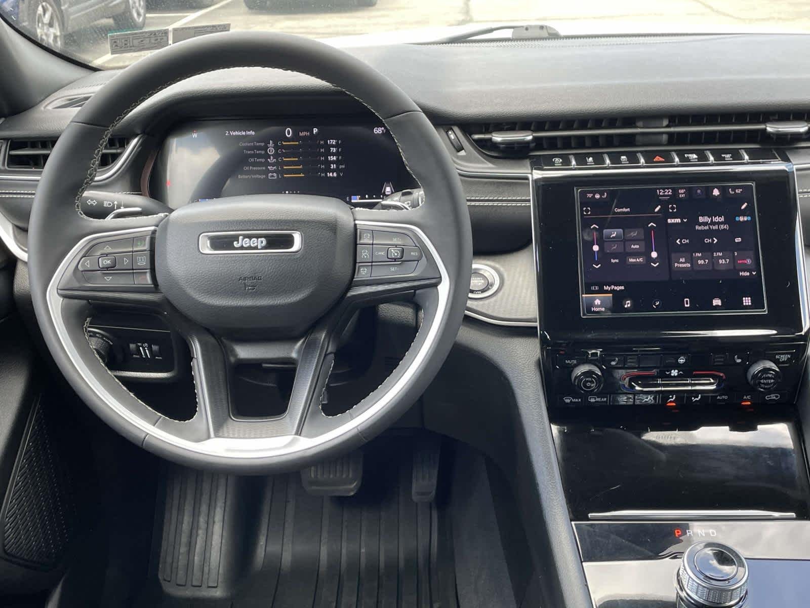 Used 2023 Whi/white Jeep Altitude image 2