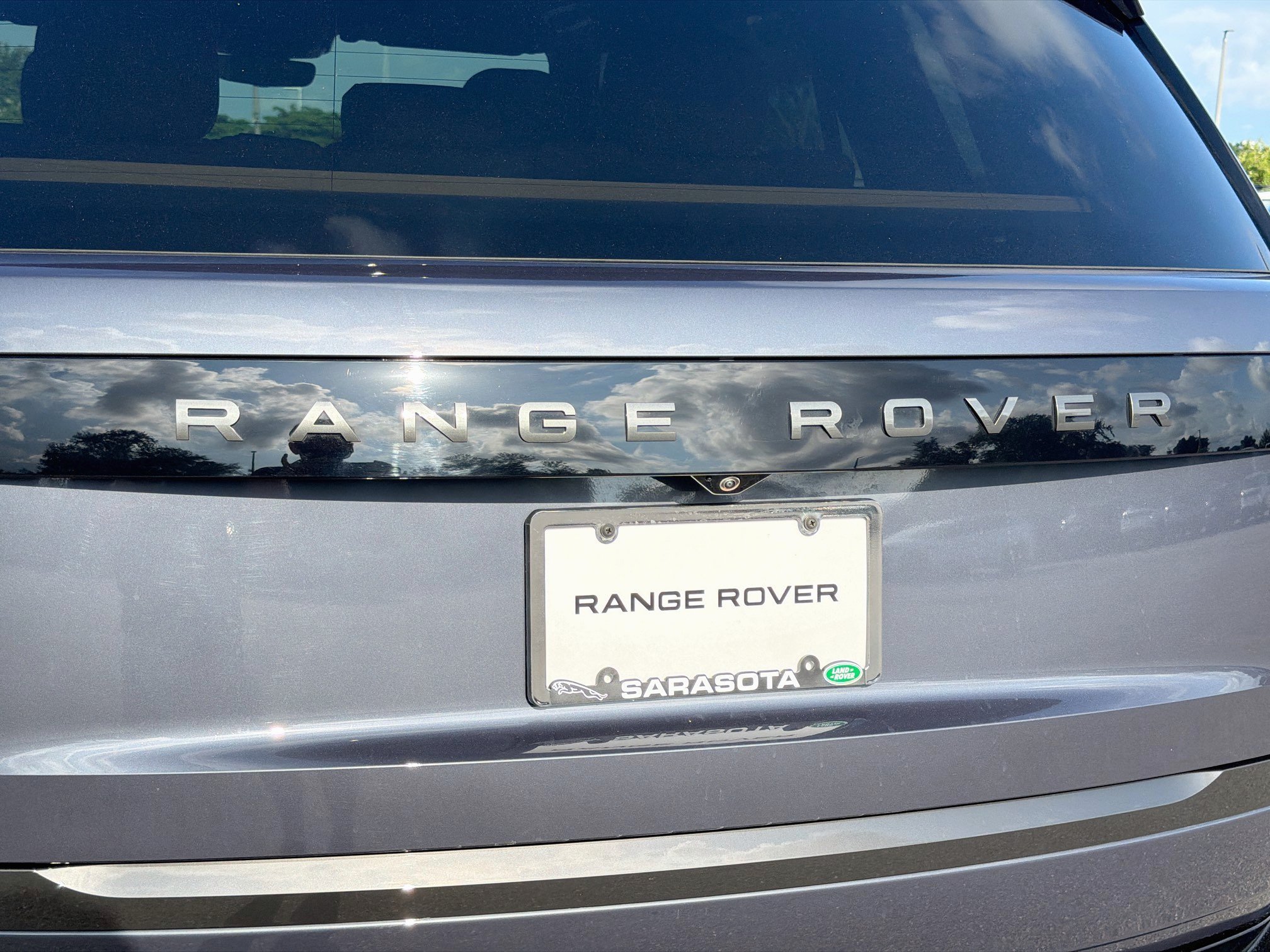 Used 2025 Gray Land Rover SE image 11