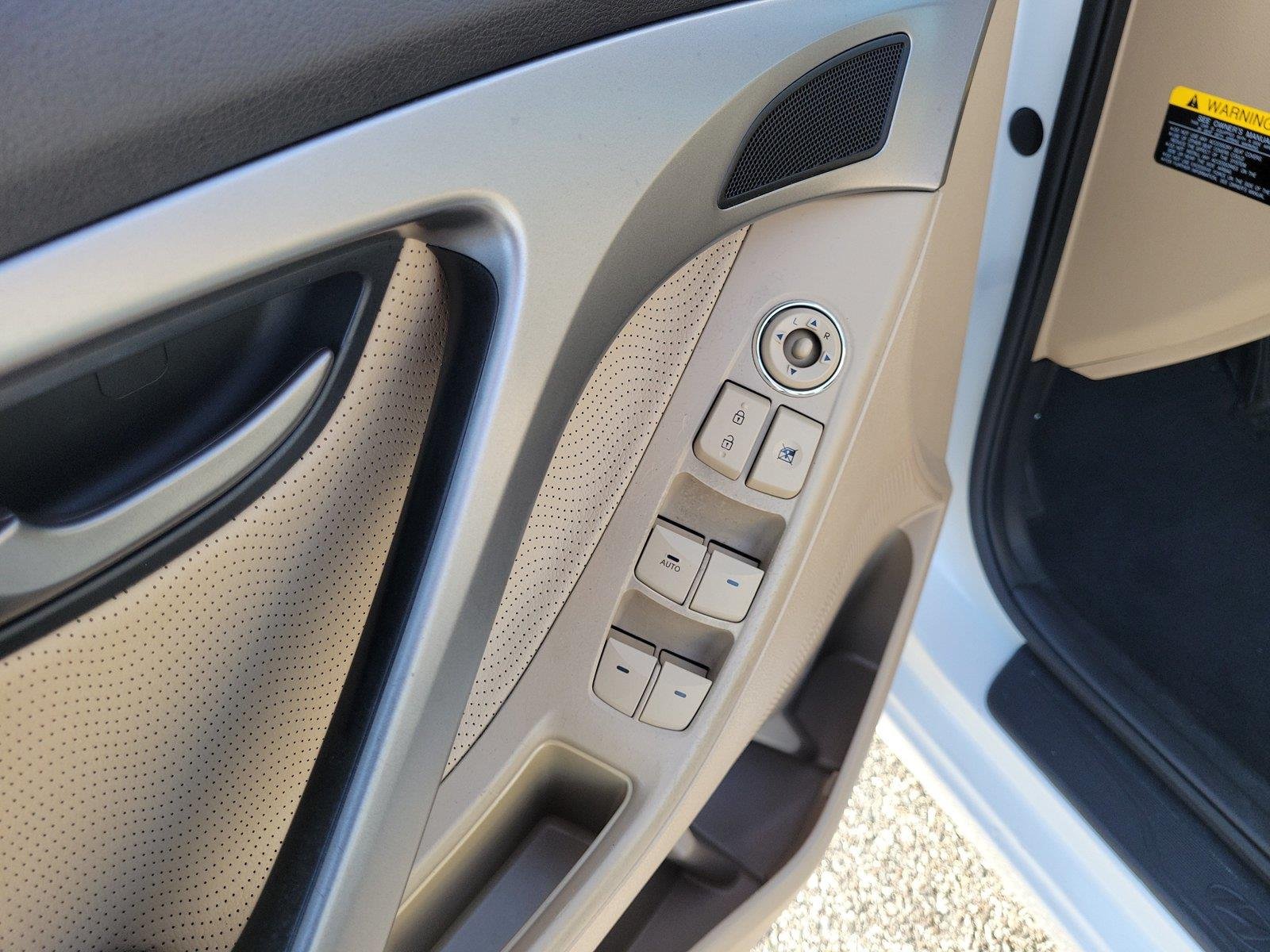 Used 2013 Shimmering White Hyundai Limited image 16