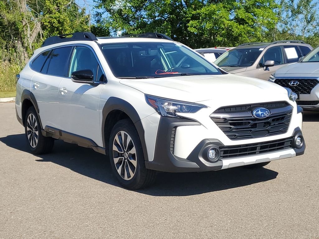 Used 2024 Crystal White Pearl Subaru Limited image 4