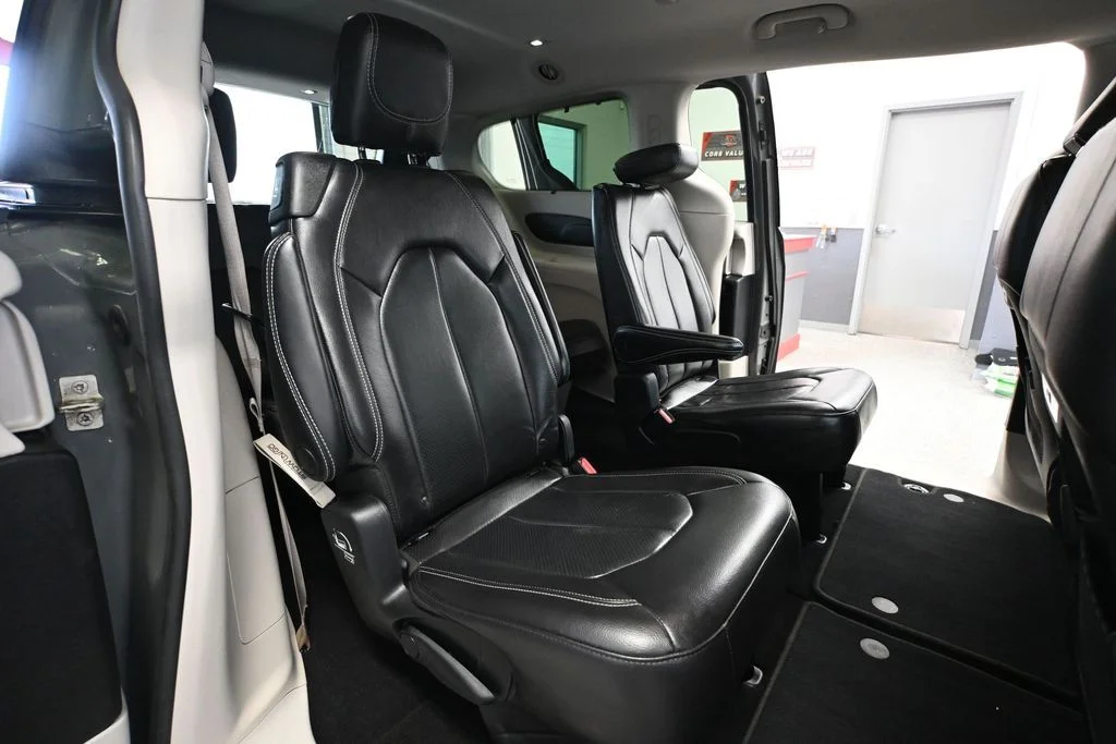 2022 Chrysler Pacifica Touring L - Photo 44