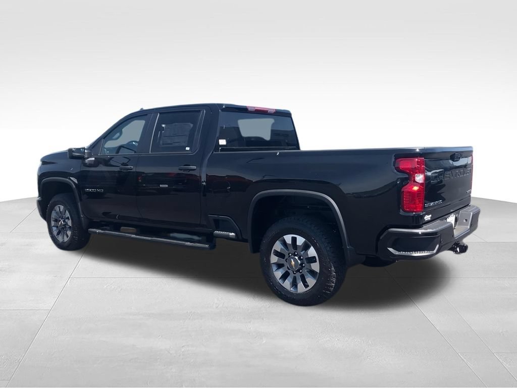 2026 Chevrolet Silverado 2500 HD Custom - Photo 6