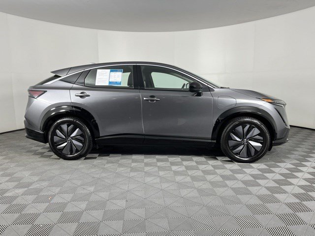 Used 2023 Gun Metallic Nissan ENGAGE image 8